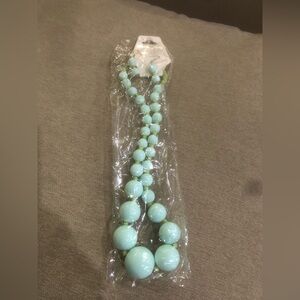 ♥️5/$20 NWT Green & Blue Beaded Set